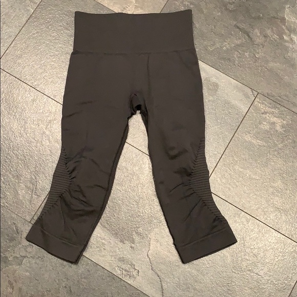 lululemon athletica Pants - Lululemon In the Flow crops